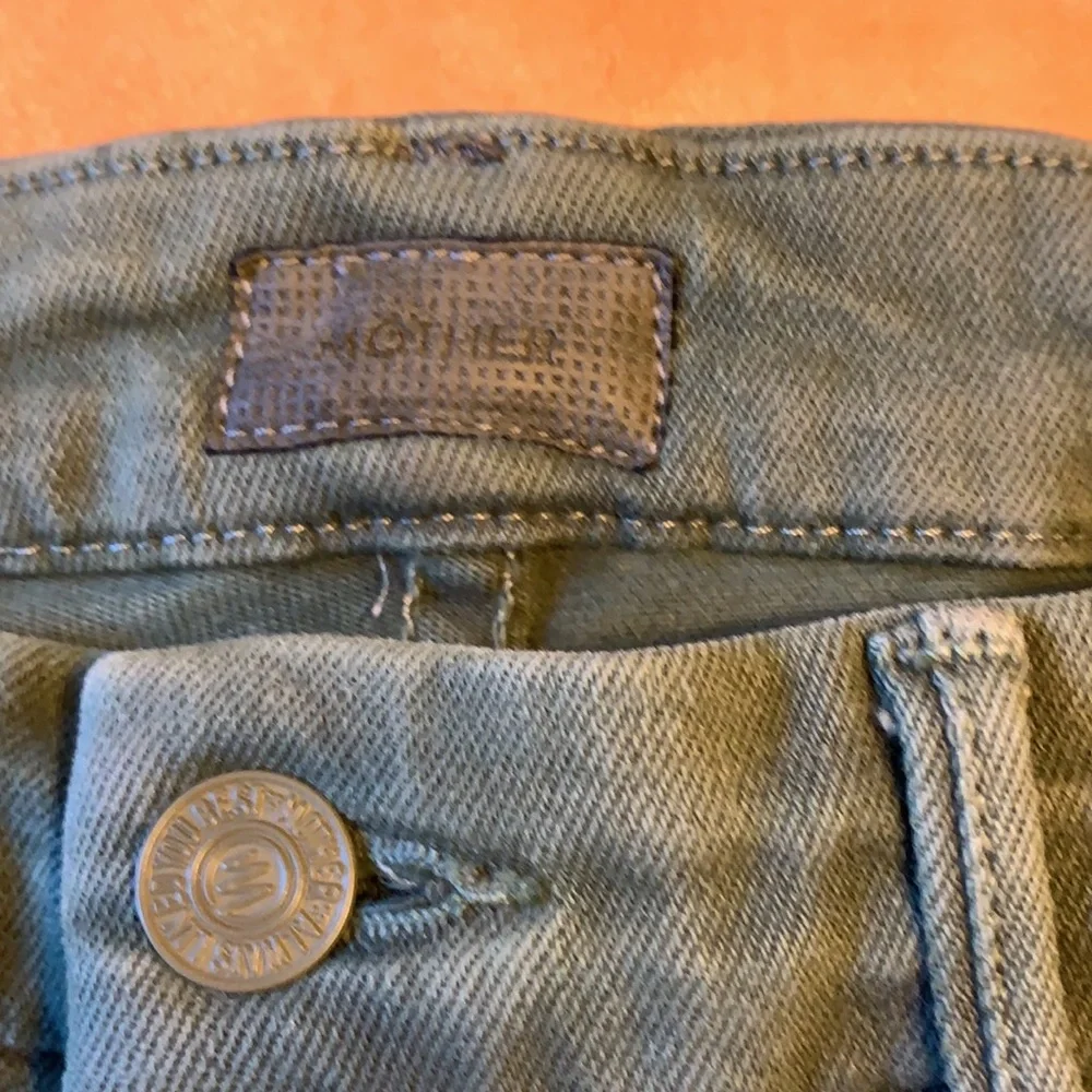 MOTHER High Rise Green Jeans - Picture 5 of 9